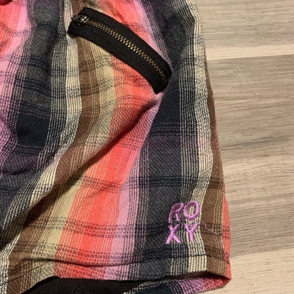 4/30$ Roxy plaid skirt medium kids - Picture 2 of 6